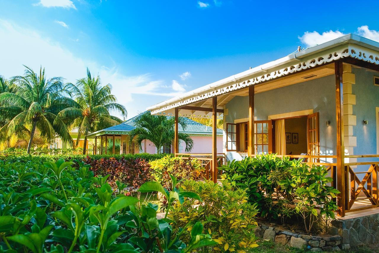 Bequia Beach Hotel - Luxury Resort Friendship Exterior photo