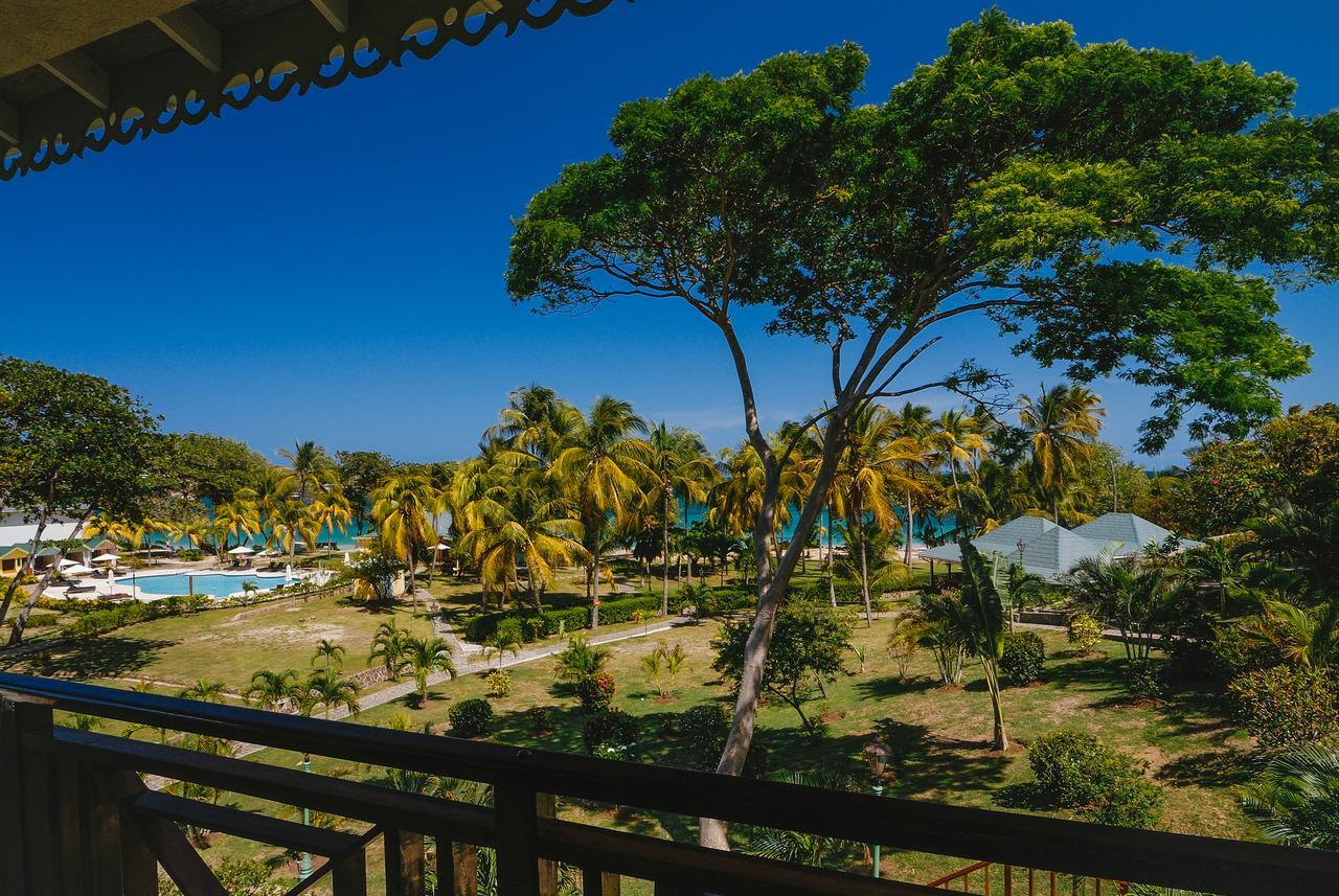 Bequia Beach Hotel - Luxury Boutique Resort Friendship Exterior photo